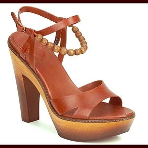 UGG Tan Leather Naima Platform Heel Sandal 10